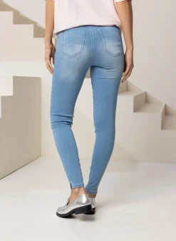 E Jade Broek-Norah Best