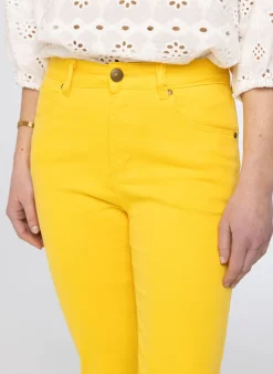 Gele Broek-Norah Best